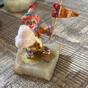 Judi Gold & Multicolor Clown Figurine with Cotton Candy - Circus Flag Accent